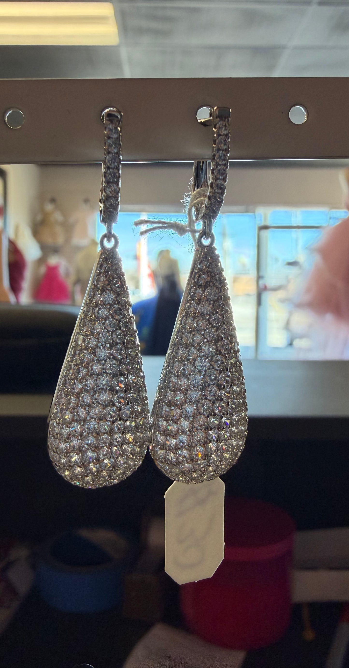 Raindrop earrings