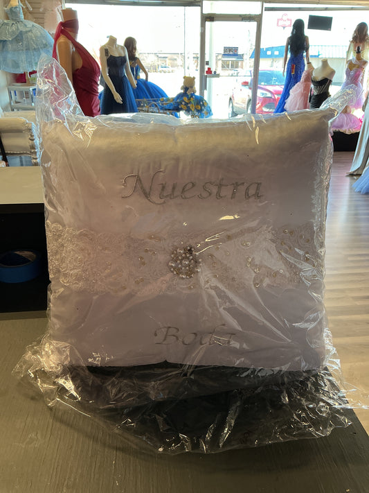 Nuestra boda bridal pillows 2001
