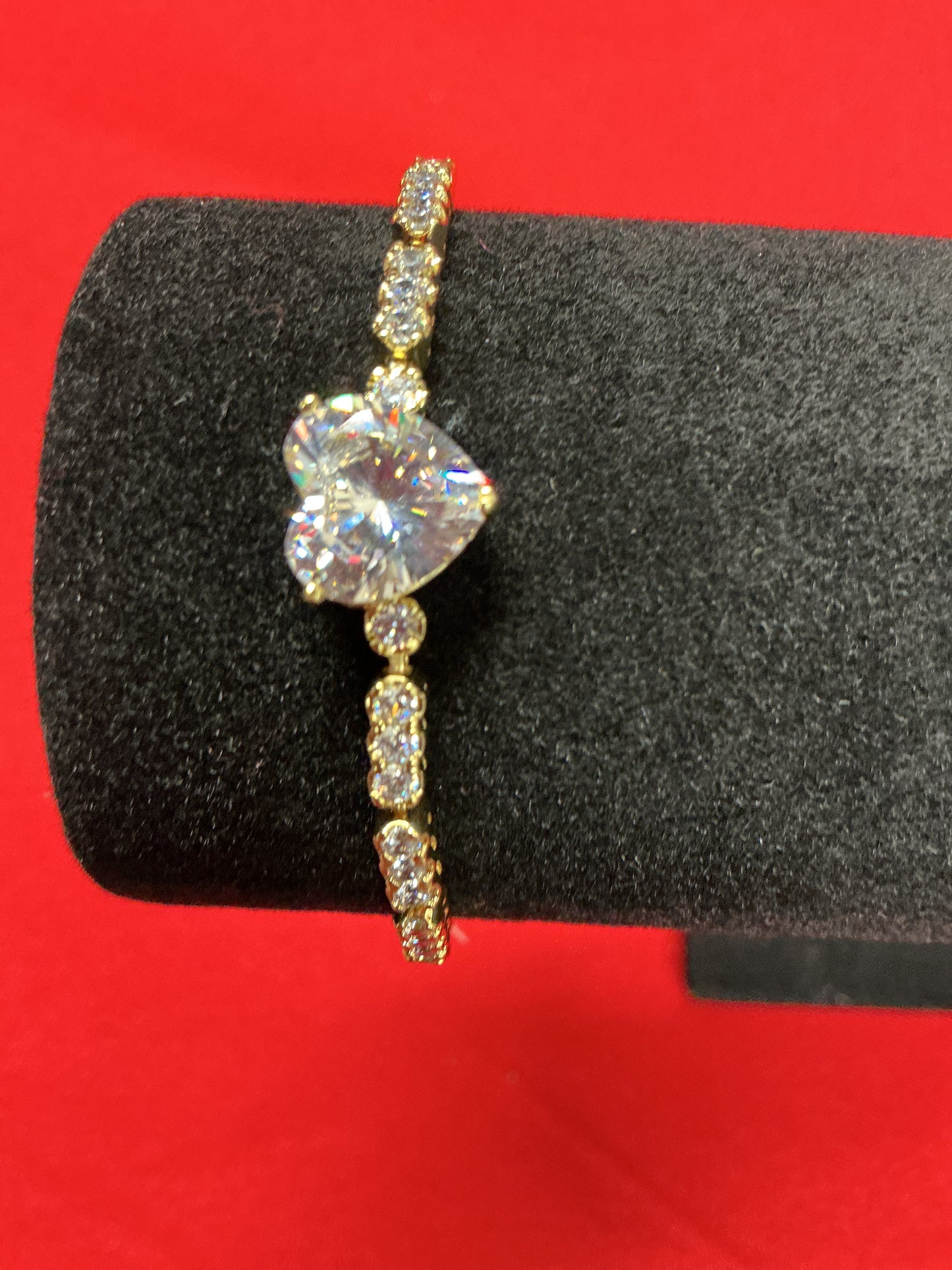 Diamond heart bracelet 1015