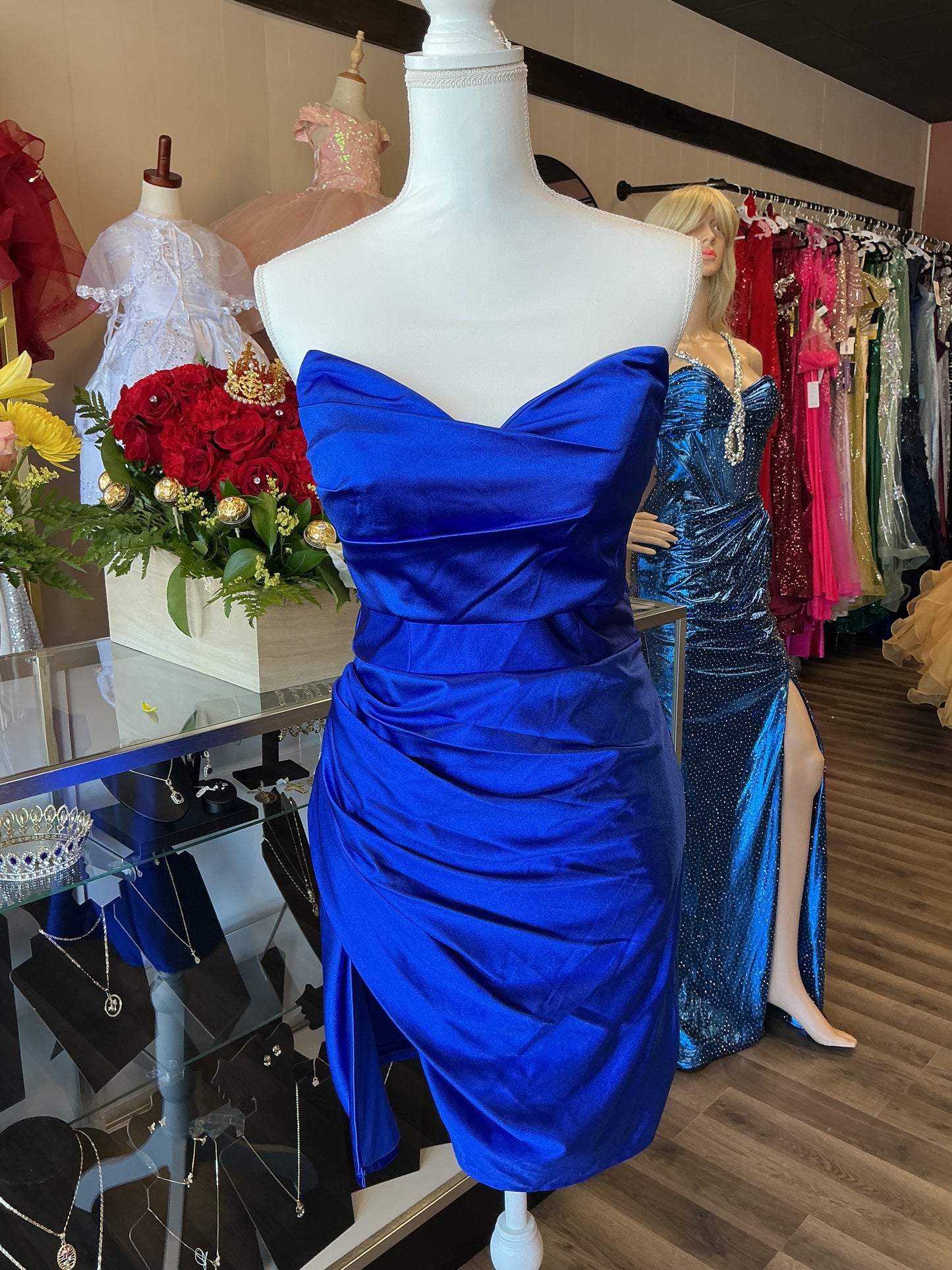 Satin Sculptress