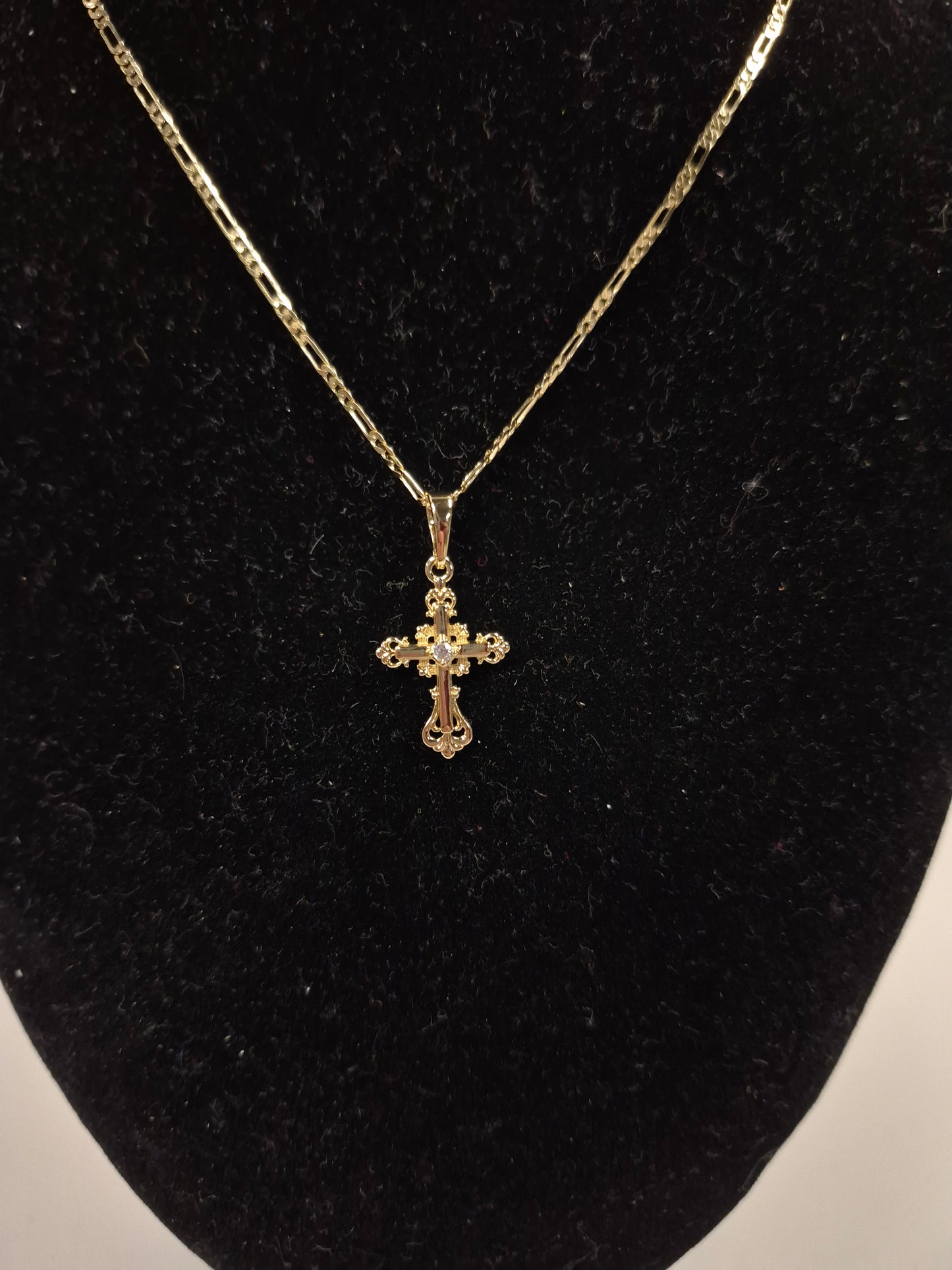 Solitaire Lace Cross